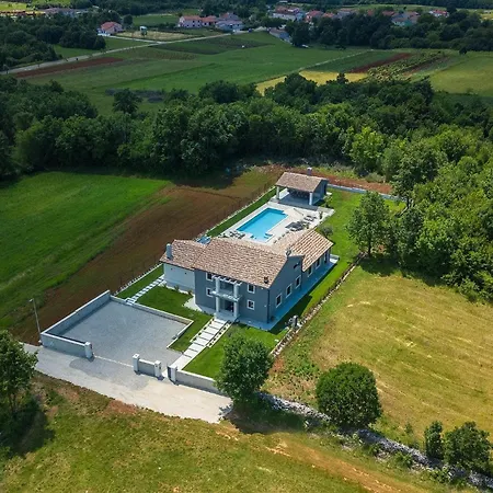 Tre Olive 別荘 プーラ