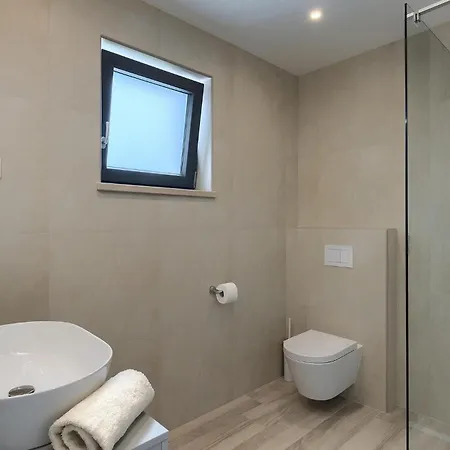 Holiday home Tre Olive *